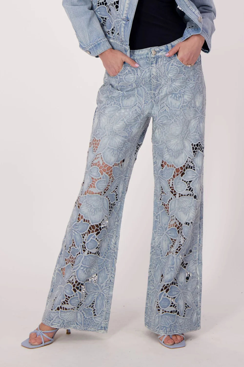 GabbyIsabella Jean - Embroidered Floral - Denim – Cloth